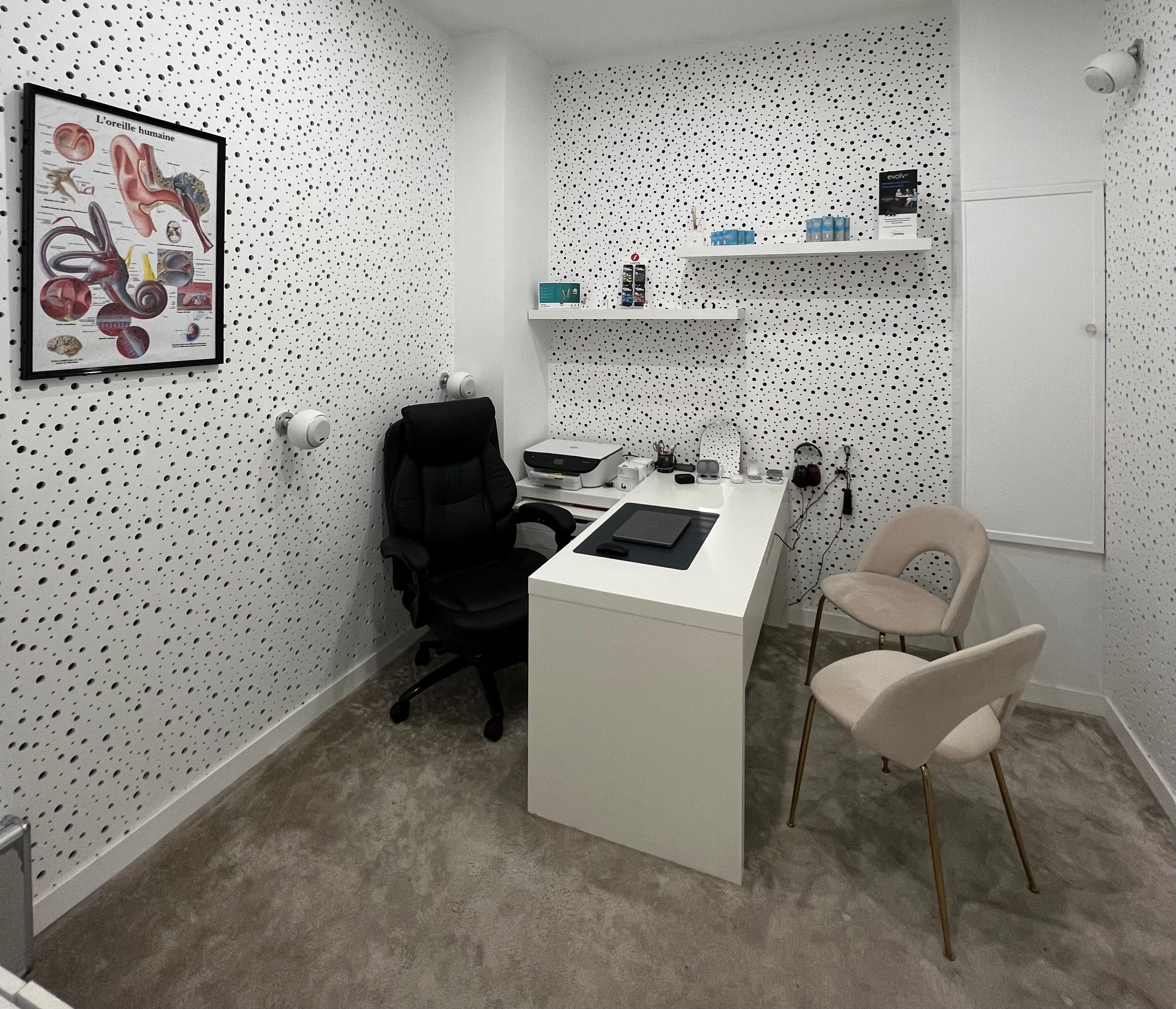 Cabine de bilan auditif de Cercle Optical — espace dédié à l'audioprothèse